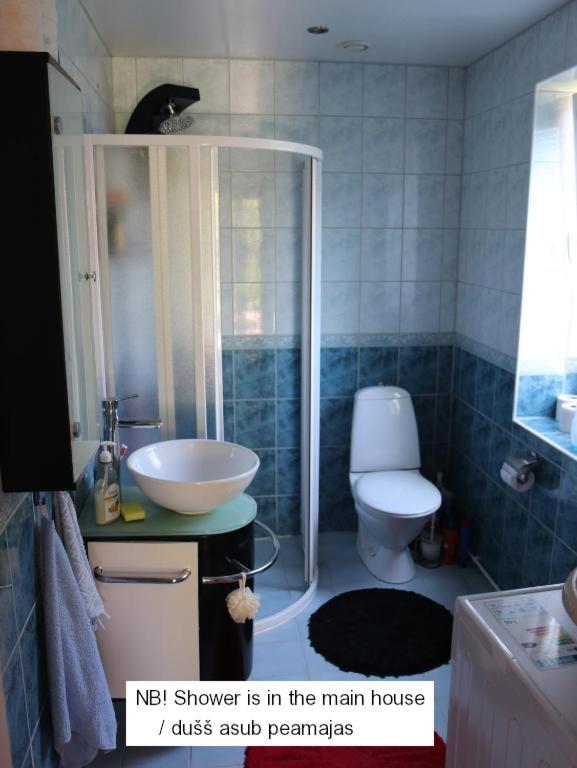 Cozy Summer House With Free Parking Near City Center & Beach كوريسارِ المظهر الخارجي الصورة